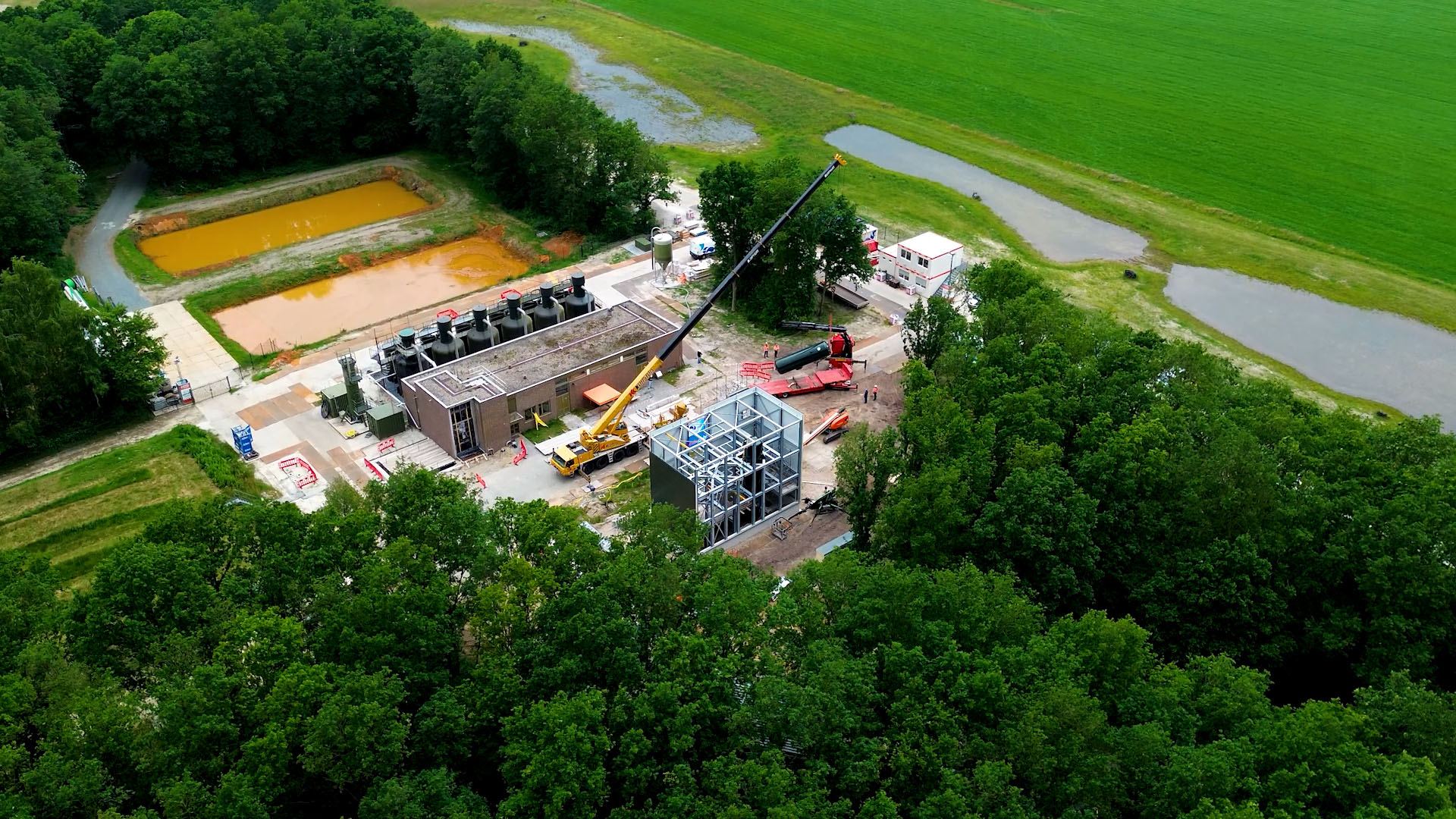 Luchtbeeld van productiestation Kruidhaars tijdens de uitbreiding